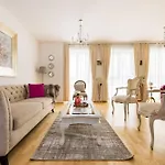 Semesterbostad Pfamhaus Luxury