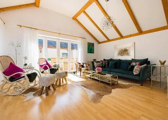 Pfamhaus Luxury Semesterbostad *